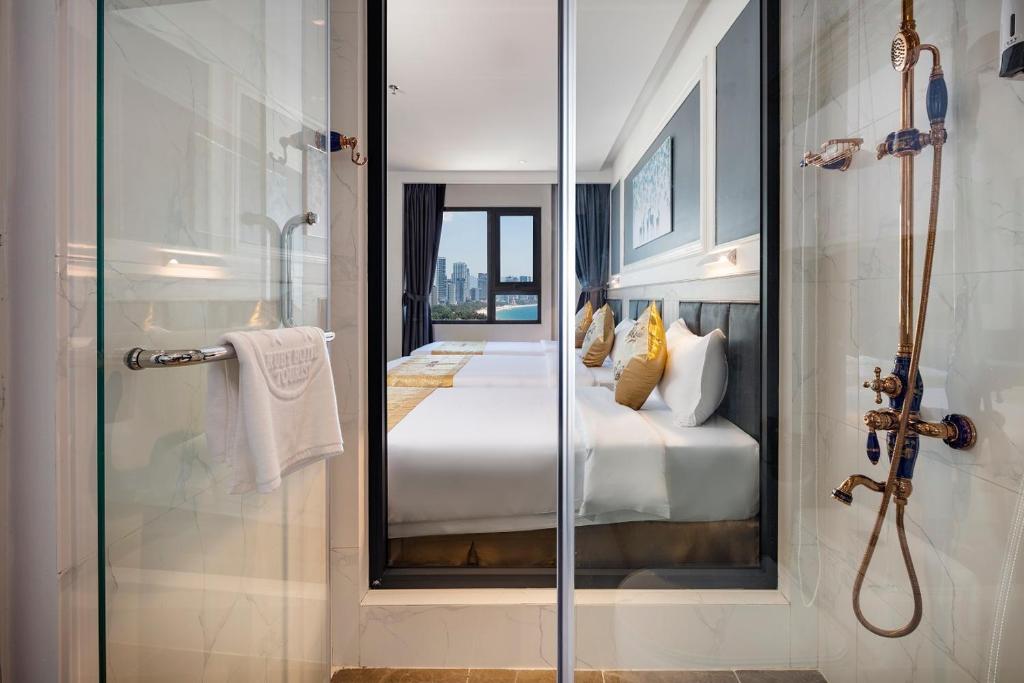 Двухместный (Двухместный номер Делюкс с 2 отдельными кроватями и частичным видом на море) отеля Ruby Hotel, Нячанг