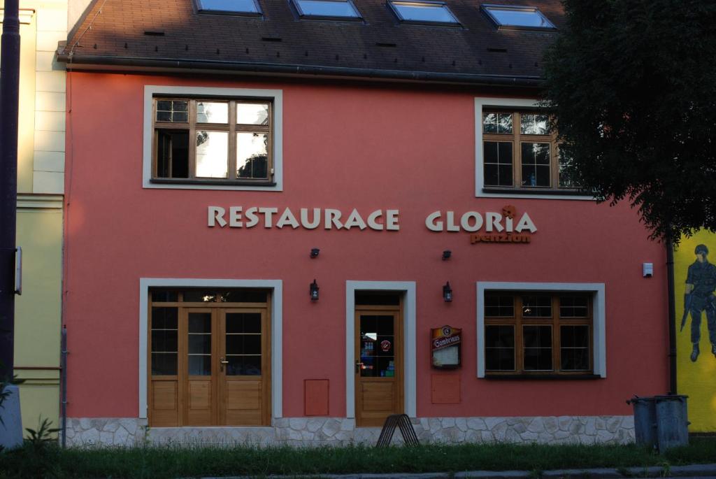 Отель Gloria, Оломоуц