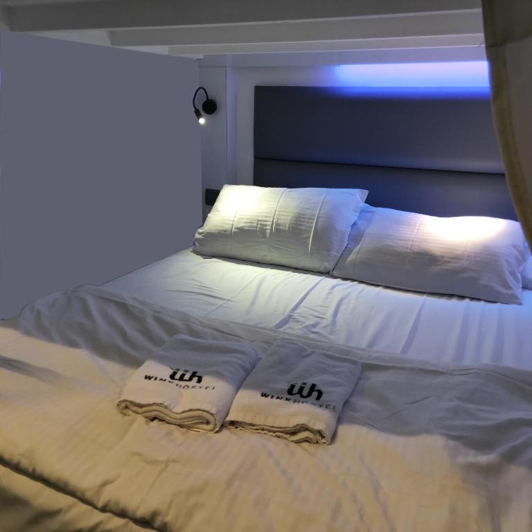 Двухместный (1 Double Pod in Mixed Room), Wink Capsule Hostel