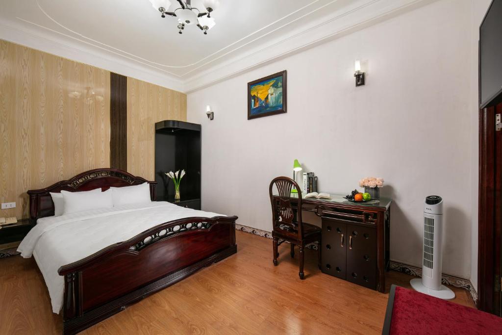 Двухместный (Улучшенный двухместный номер с 1 кроватью) отеля Little Hanoi Diamond Hotel, Ханой