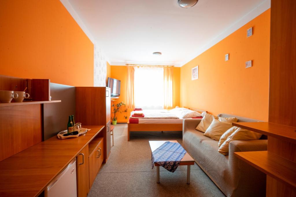 Двухместный (Классический двухместный номер с 1 кроватью) гостевого дома Penzion Menšík, Кромержиж