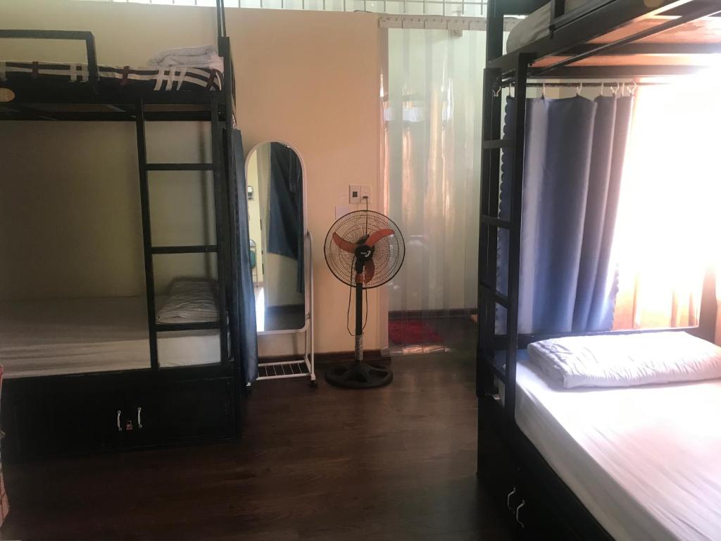 Номер (Кровать в общем 6-местном номере для мужчин и женщин), Khang Homestay