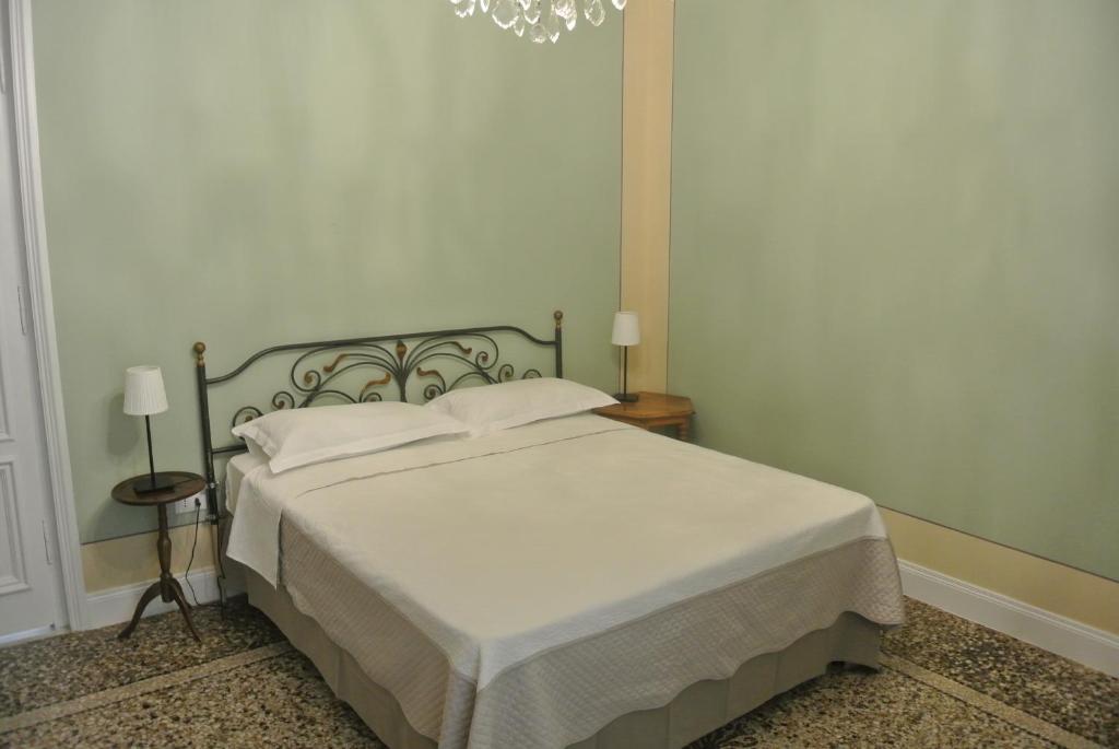 Двухместный (Двухместный номер Делюкс с 1 кроватью) гостевого дома Palazzo Zecchino, Генуя