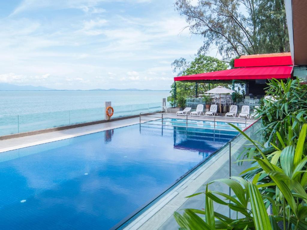 Hotel Sentral Seaview @ ​Beachfront