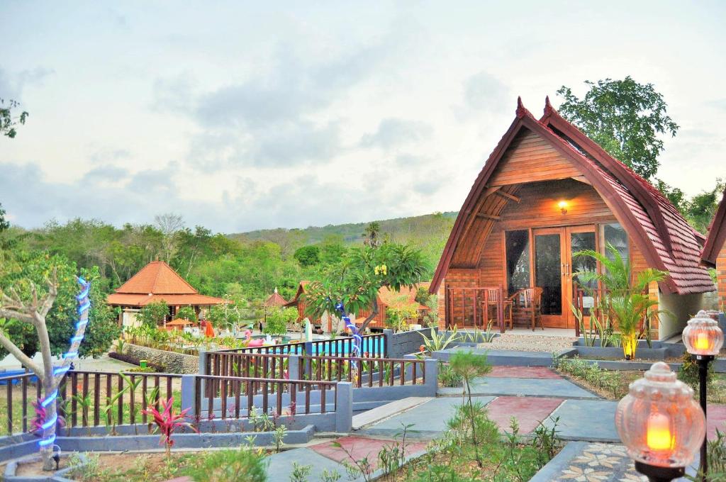 Номер (Бунгало Делюкс с видом на море), Surya Chandra Beach Bungalow