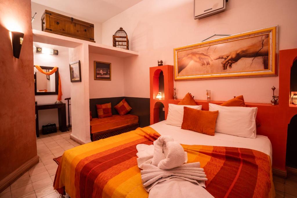 Двухместный (Двухместный номер Делюкс с 1 кроватью и ванной) отеля Riad Azcona, Марракеш