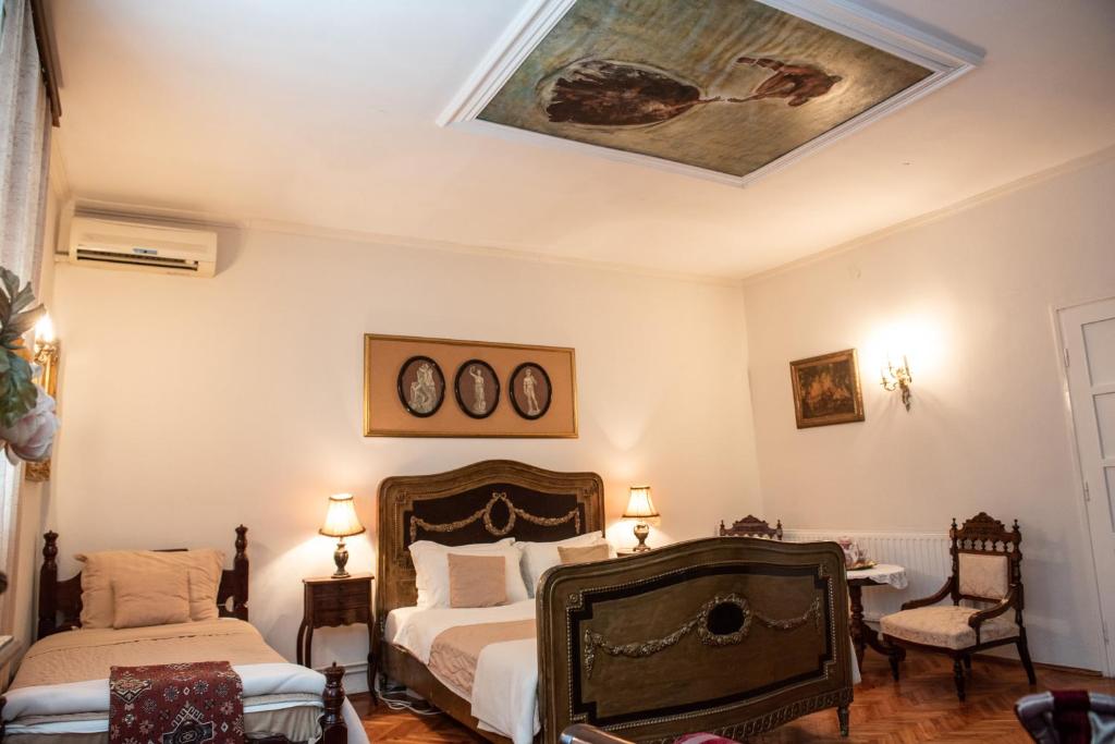 Четырехместный (Роскошный четырехместный номер) гостевого дома Guest House Vila Mila, Аранджеловац