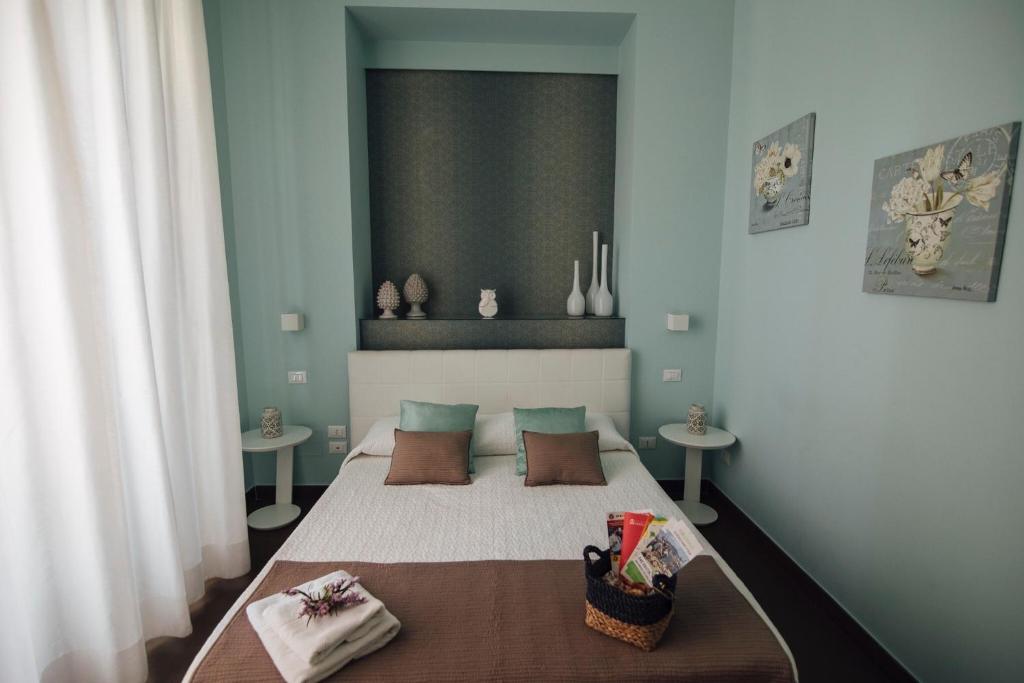 Двухместный (Двухместный номер с 1 кроватью и собственной ванной комнатой вне номера) отеля Gran Cancelliere B&B, Палермо