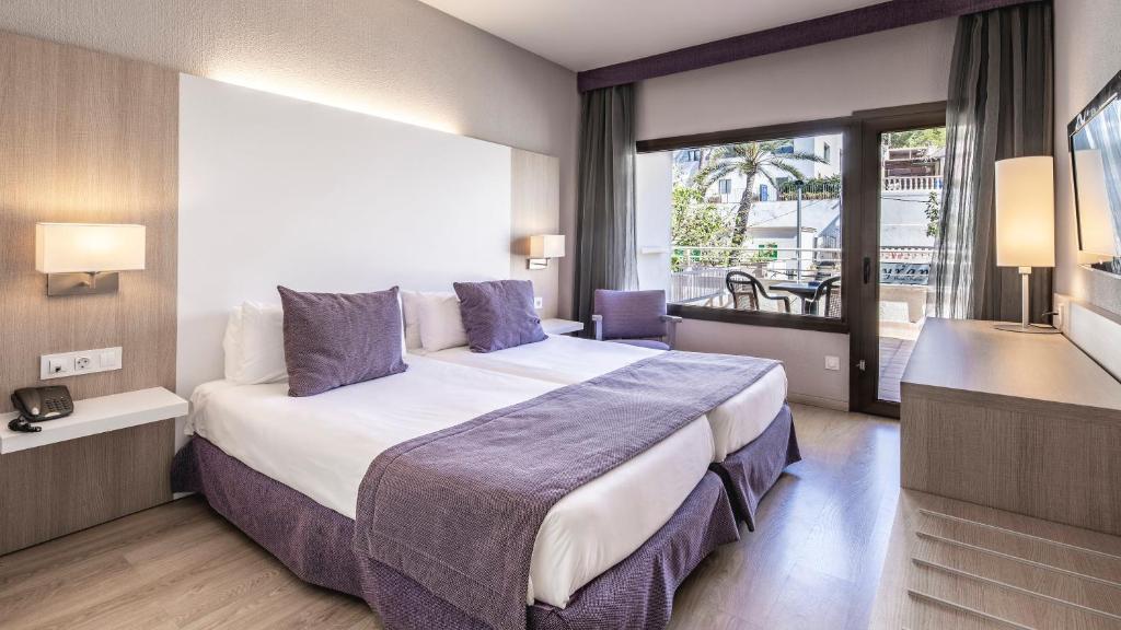 Двухместный (Двухместный номер с 1 кроватью (для 1 взрослого)) отеля Hotel Be Live Adults Only Marivent, Пальма-де-Майорка
