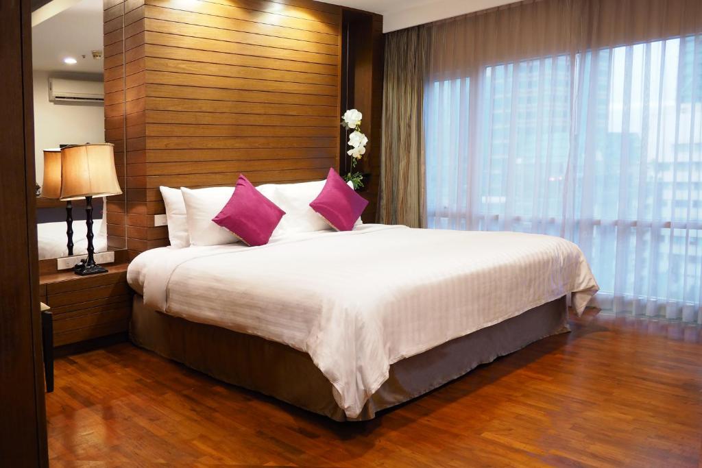 Сьюит (Представительский люкс) отеля FuramaXclusive Sathorn, Бангкок