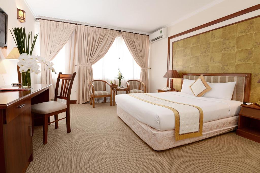 Двухместный (Двухместный номер Делюкс с 1 кроватью и видом на море) отеля Palace Hotel, Вунгтау