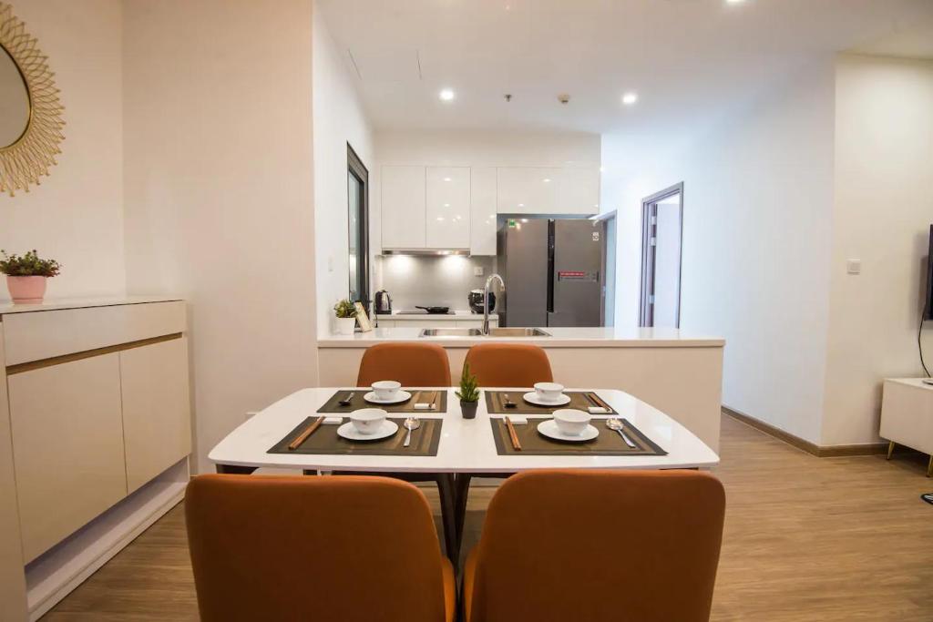 Апартаменты (Апартаменты с 3 спальнями), Bayhomes Skylake Serviced Apartment