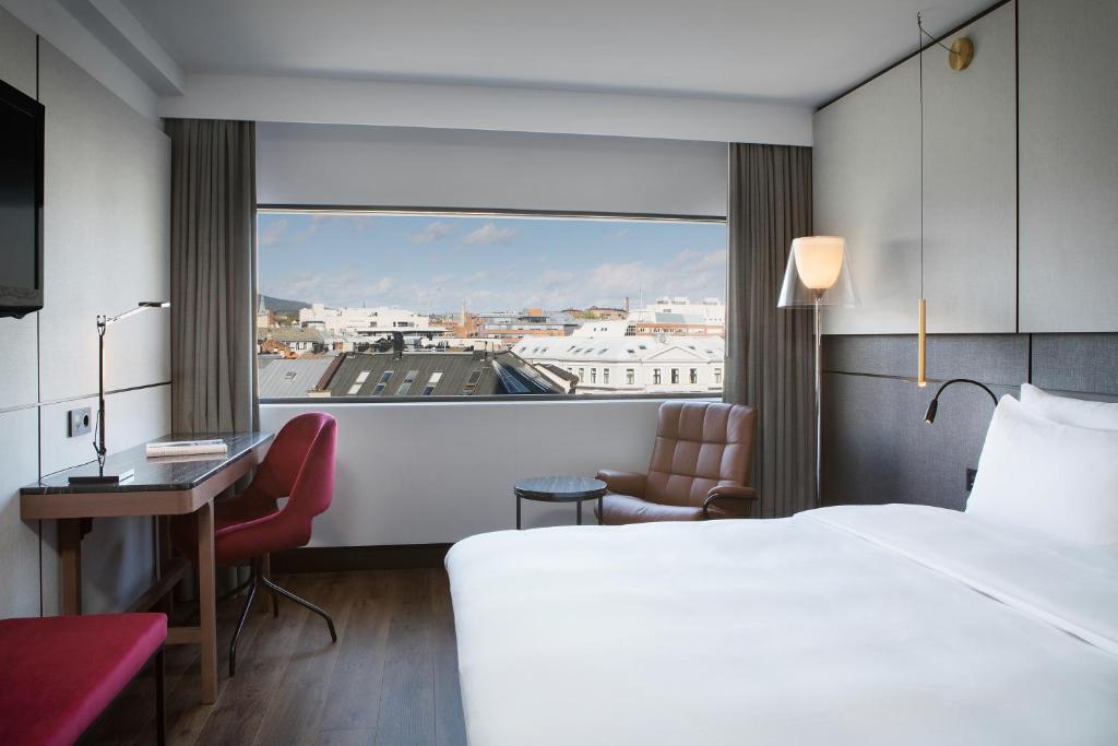 Двухместный (Улучшенный номер с панорамным видом на город) отеля Radisson Blu Scandinavia Hotel, Oslo, Осло