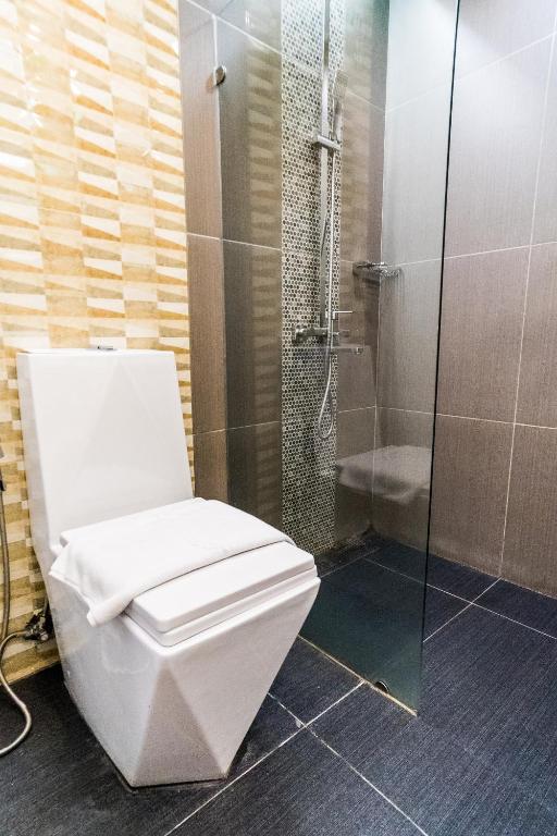 Двухместный (Улучшенный двухместный номер с 1 кроватью или 2 отдельными кроватями), Heroes Hotel