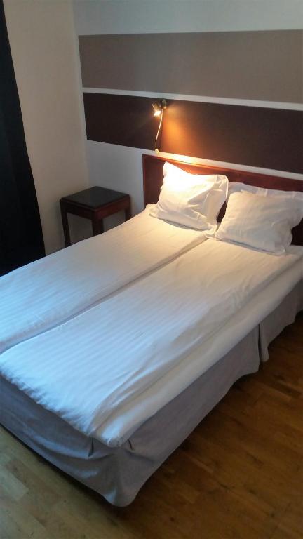 Двухместный (Economy Double Room (140cm bed)) отеля Hotel Djingis Khan, Лунд