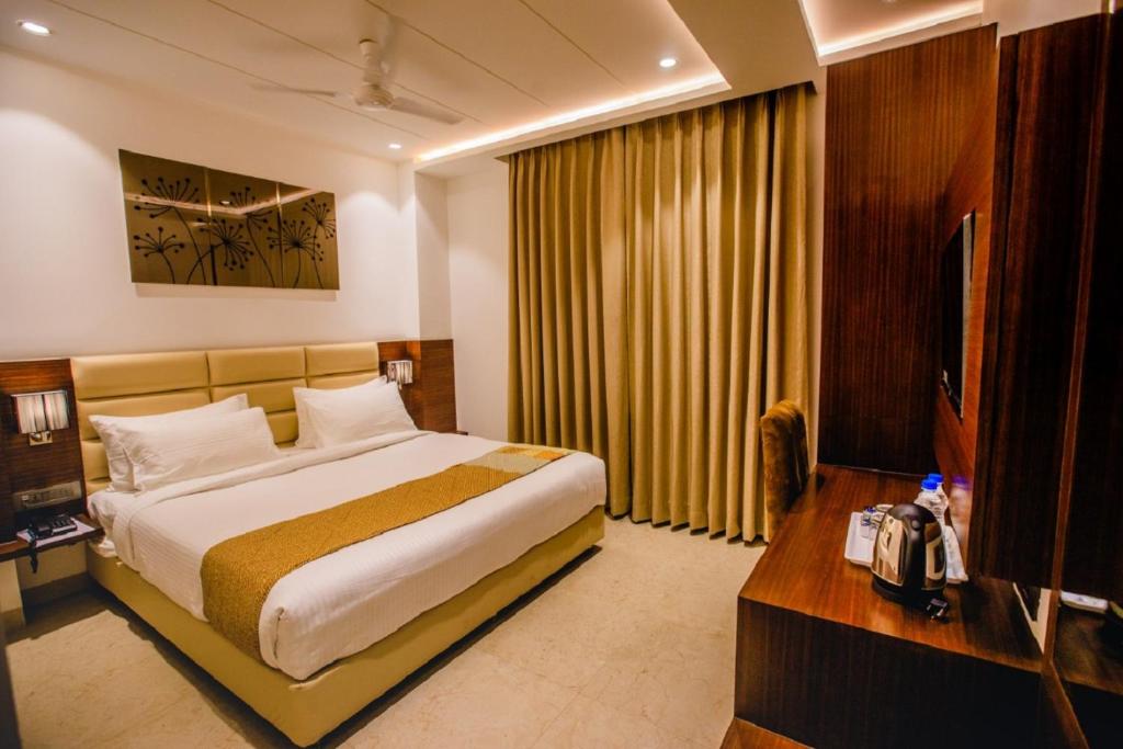 Двухместный (Deluxe Double Room with 10% discount on F&B), Hotel Ten Square, India