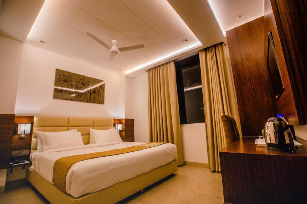 Двухместный (Deluxe Double Room with 10% discount on F&B), Hotel Ten Square, India