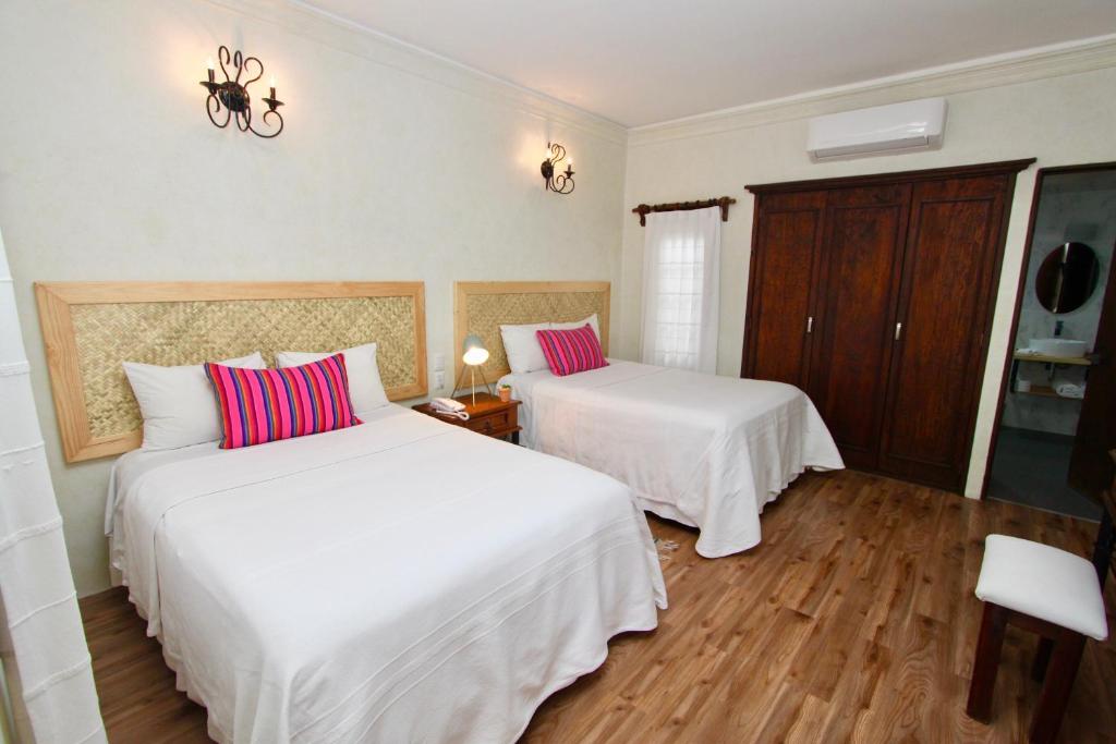 Двухместный (Двухместный номер с 2 двуспальными кроватями) отеля Hotel Trébol, Оахака-де-Хуарес