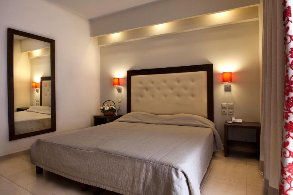 Двухместный (Улучшенный двухместный номер с 1 кроватью и видом на море) отеля Marilena Hotel, Амудара