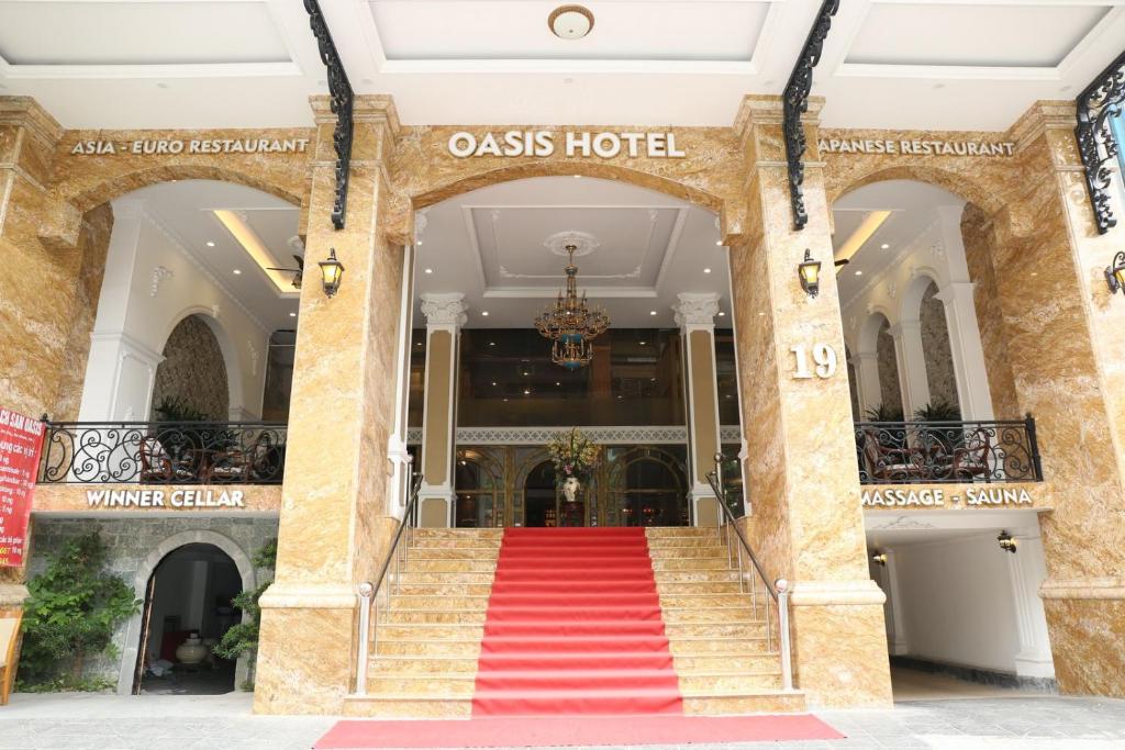 Отель Oasis Hotel, Ханой