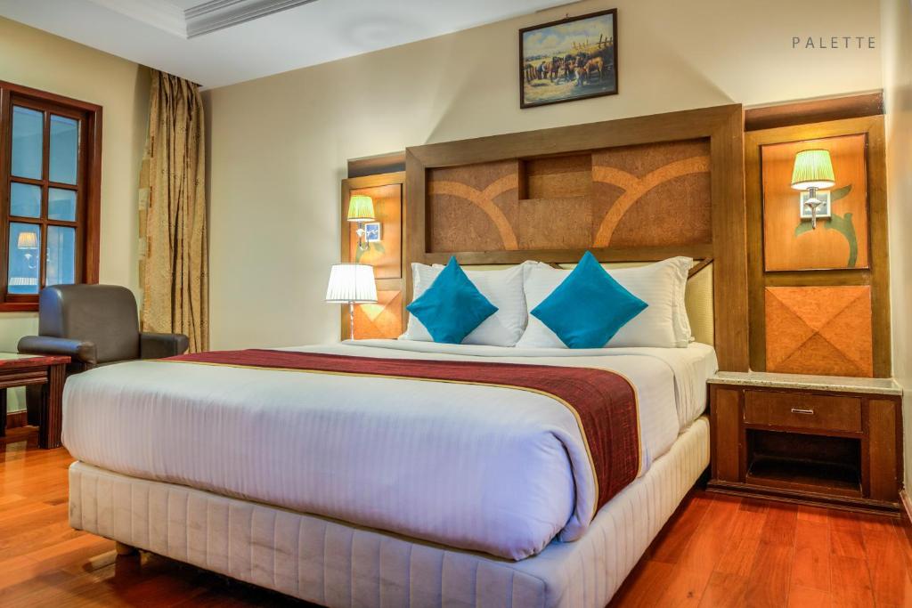Двухместный (Двухместный номер Делюкс с 1 кроватью) отеля Hotel Dew Drops, Бангалор