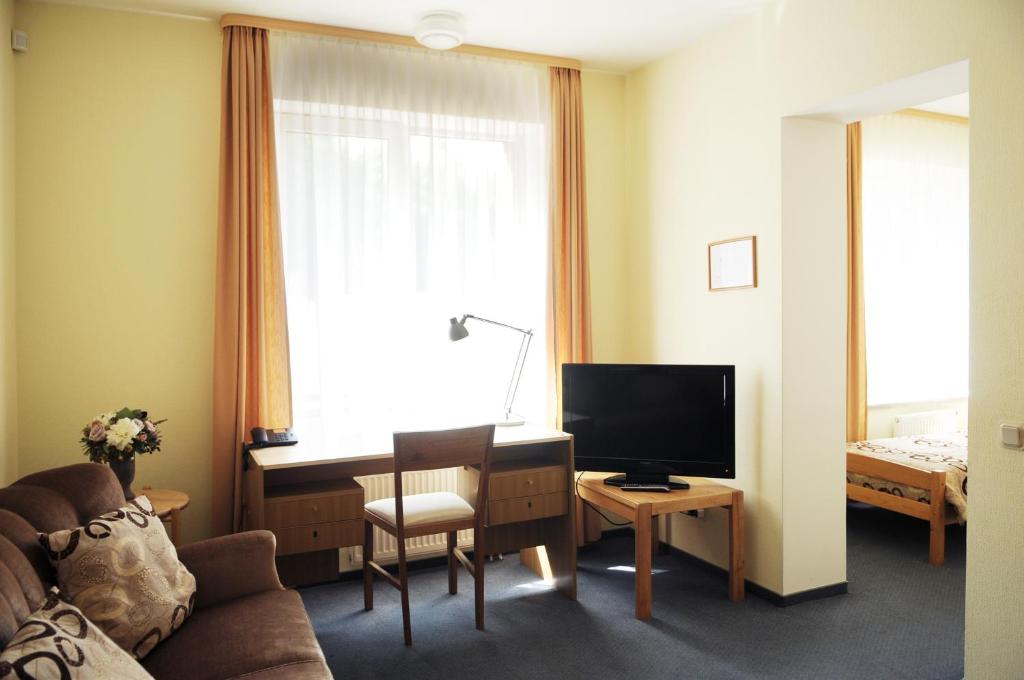 Двухместный (Стандартный двухместный номер с 2 отдельными кроватями) отеля Amicus Hotel, Вильнюс