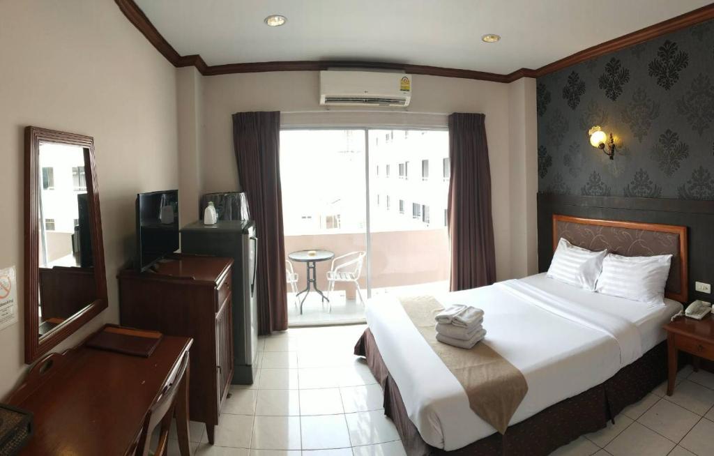 Двухместный (Двухместный номер с 1 кроватью и видом на море) отеля Inn House, Паттайя