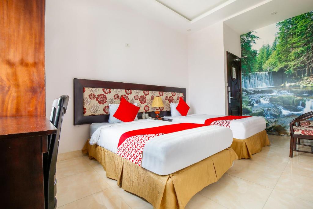 Двухместный (Улучшенный двухместный номер с 2 отдельными кроватями) отеля Areca Riverside Hotel, Дананг