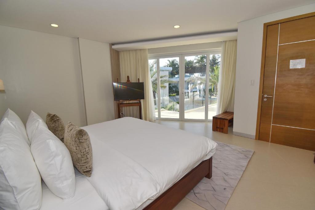 Сьюит (Premier Suite Two Bedroom Pool View), Aqua Boracay