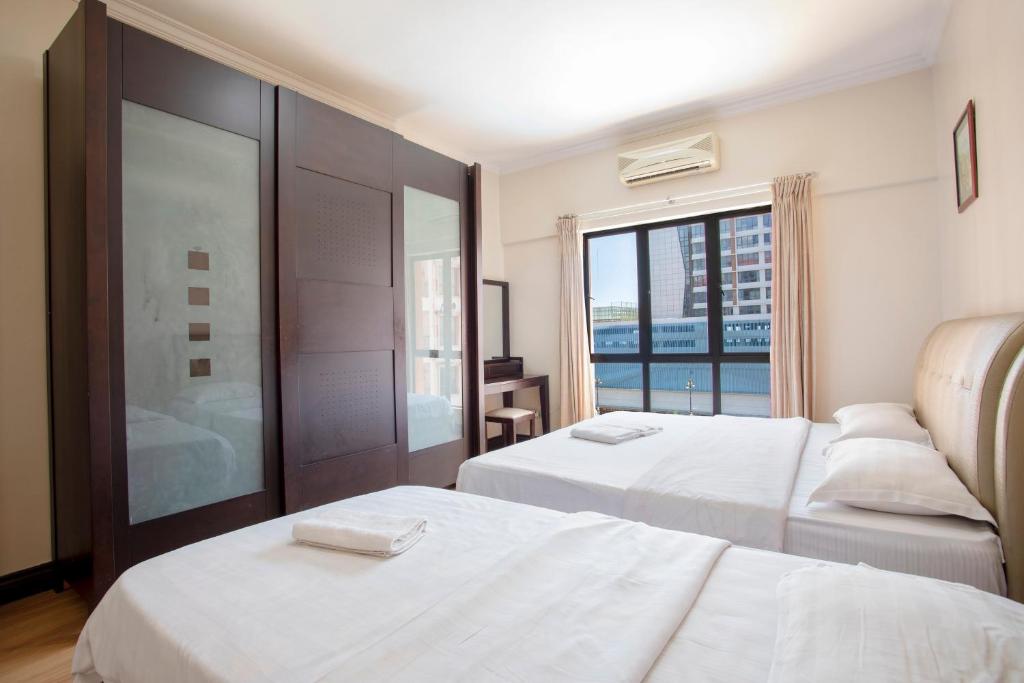 Апартаменты (Pool View Three-Bedroom Apartment), Marina Vacation Condos @ Marina Court Resort Condominium