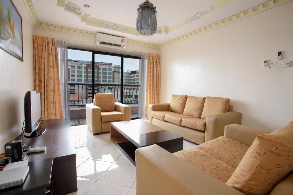 Апартаменты (City and Waterfront View Three-Bedroom  Apartment), Marina Vacation Condos @ Marina Court Resort Condominium