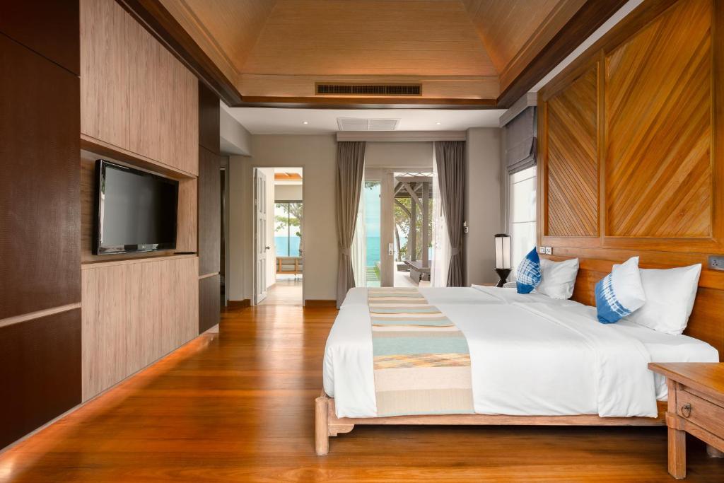 Вилла (Вилла с 2 спальнями и бассейном недалеко от пляжа) курортного отеля Fair House Villas & Spa, Koh Samui, Самуи