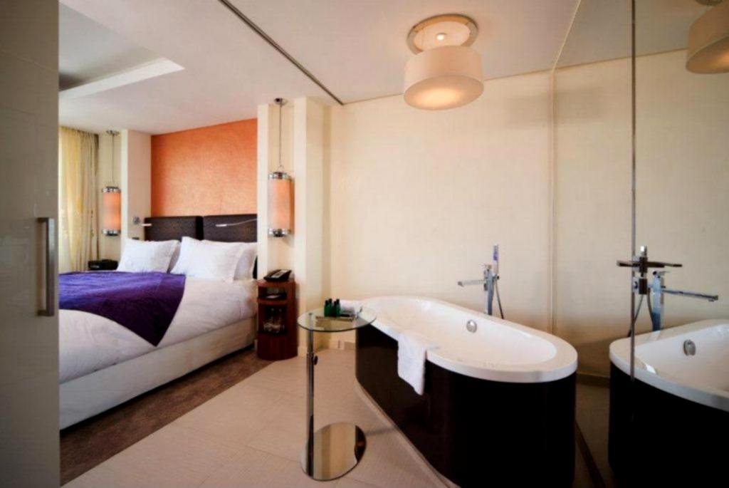 Сьюит (Полулюкс с 1 кроватью размера «king-size» и отдельной гостиной) отеля Sofitel Casablanca Tour Blanche, Касабланка