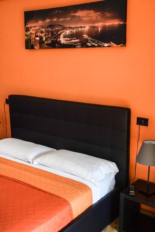 Двухместный (Двухместный номер с 1 кроватью или 2 отдельными кроватями) отеля Hotel Kennedy, Неаполь
