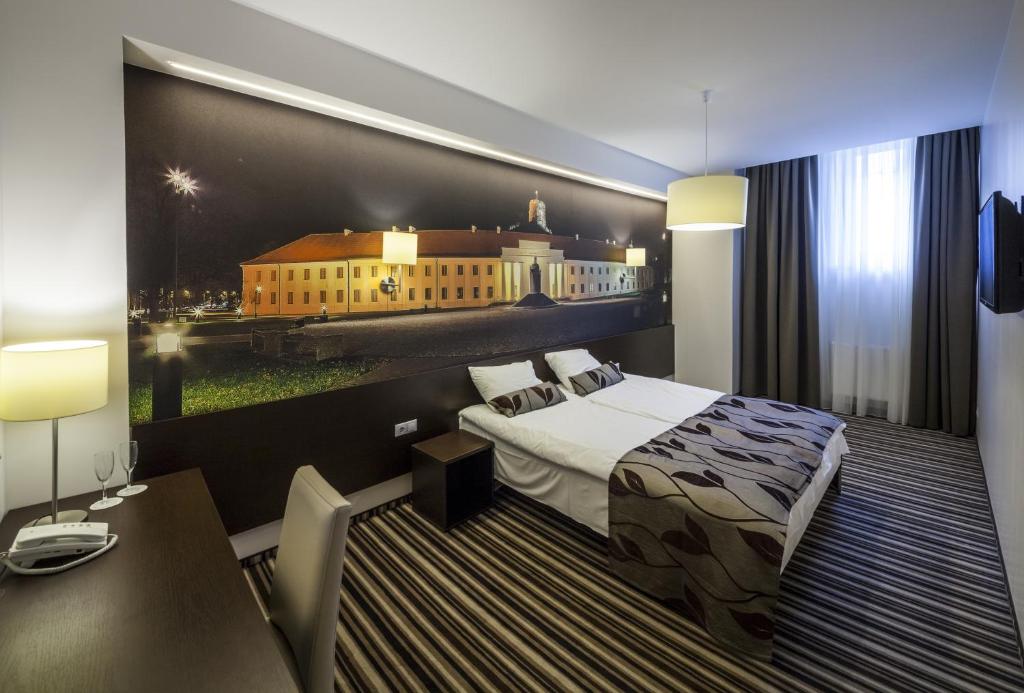 Двухместный (Улучшенный двухместный номер с 1 кроватью) отеля Vilnius City Hotel, Вильнюс