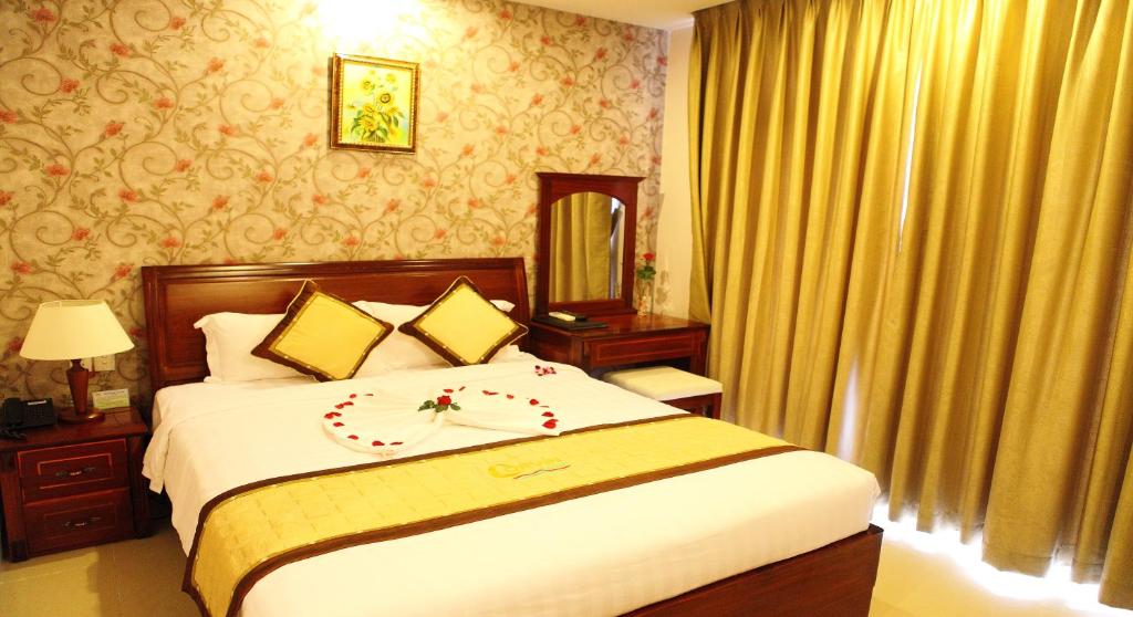 Двухместный (Улучшенный двухместный номер с 1 кроватью) отеля Corvin Hotel, Вунгтау