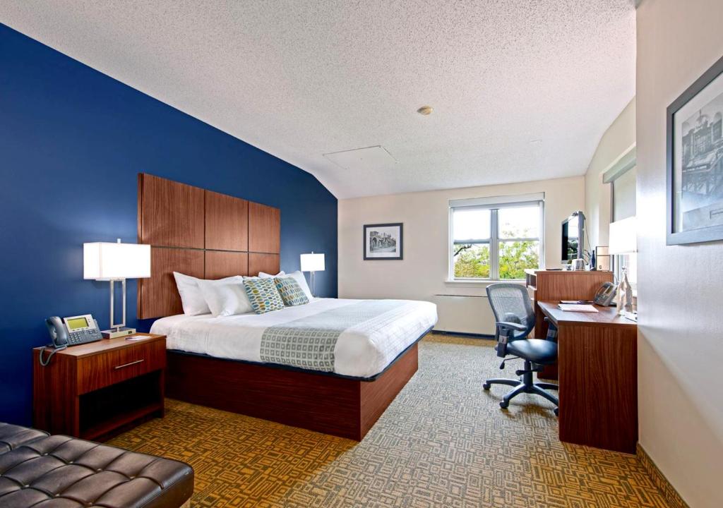 Двухместный (Номер с кроватью размера «king-size») отеля Kellogg Conference Hotel at Gallaudet University, Вашингтон