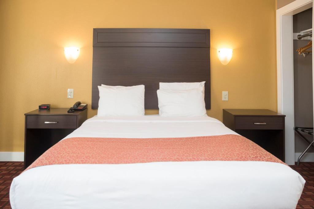 Сьюит (Люкс с 2 спальнями и кроватями размера «queen-size») мотеля Capitol Hill Motel, Портленд