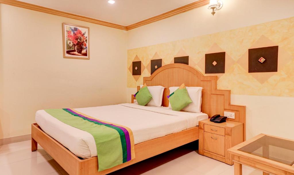 Двухместный ([Sanitized] Deluxe Double or Twin Room) отеля Treebo Terminus, Бангалор