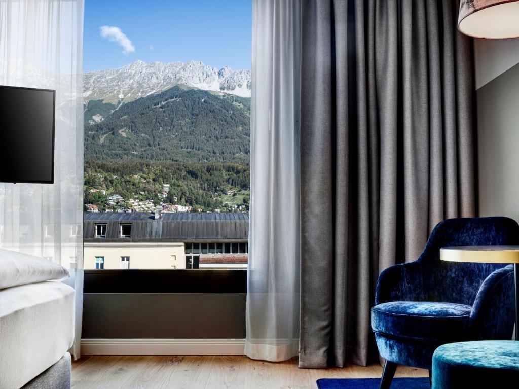 Двухместный (Двухместный номер с 1 кроватью и видом на горы) отеля STAGE 12, Инсбрук