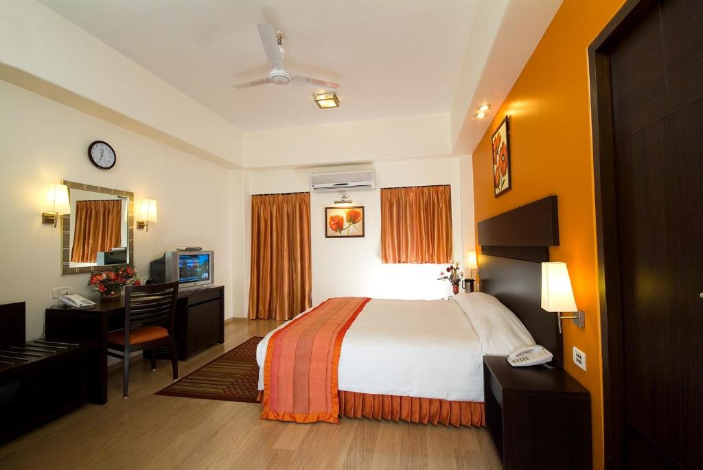 Двухместный (Двухместный номер Делюкс с 1 кроватью) отеля Chateau Windsor Hotel, Мумбай