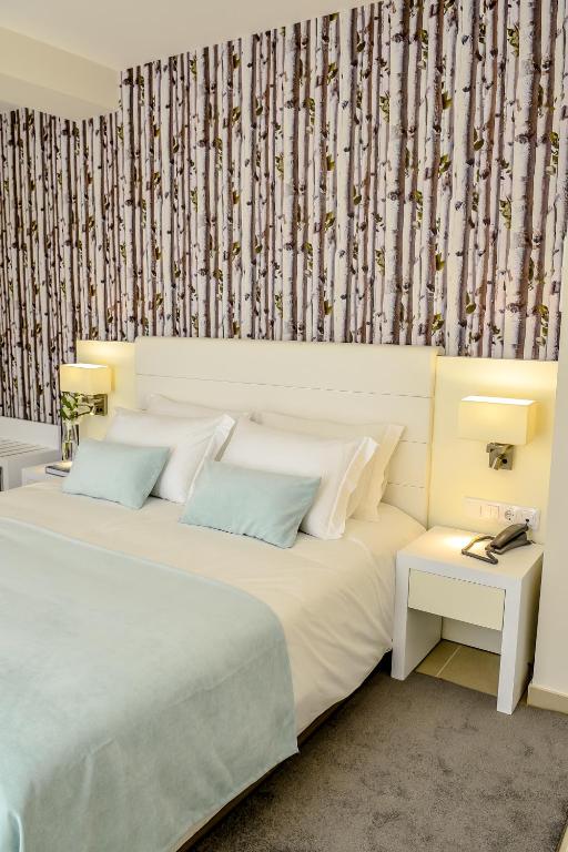 Двухместный (Большой двухместный номер с 1 кроватью или 2 отдельными кроватями) отеля Villamar Style Maison, Назаре