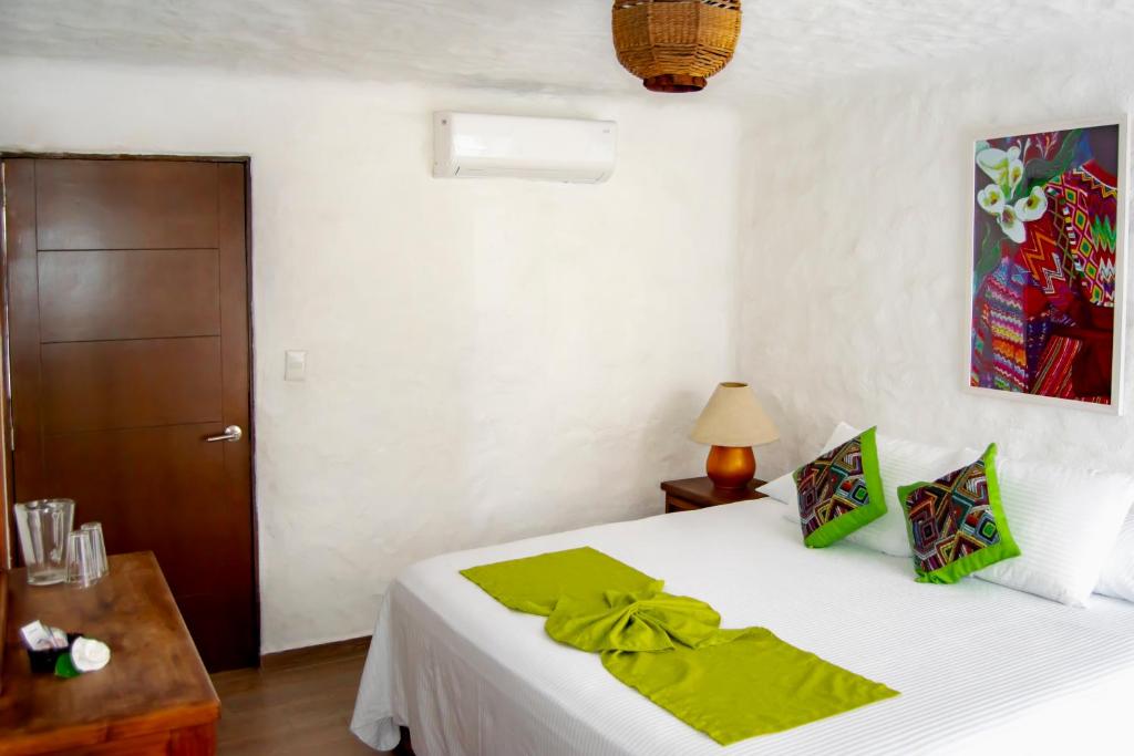 Сьюит (Полулюкс), Hacienda Vallarta Suites en Playa los Muertos - SOLO ADULTOS