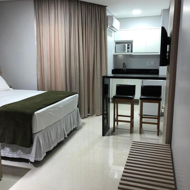 Апарт-отель Center Apart Hotel, Баррейрас