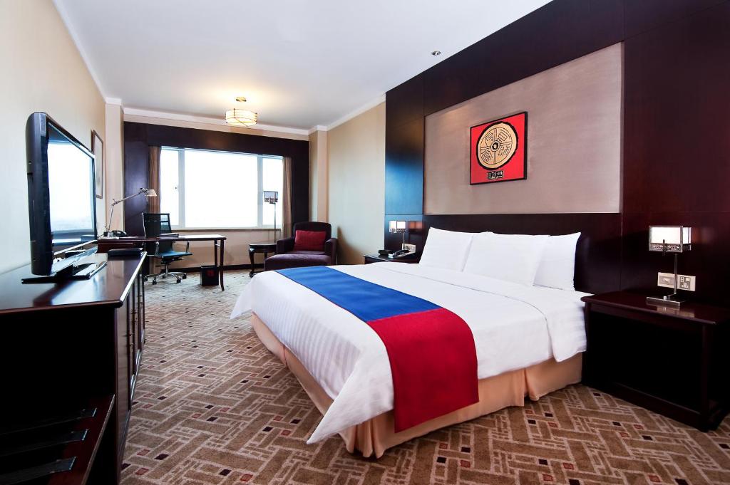 Двухместный (Двухместный номер Делюкс с 1 кроватью или 2 отдельными кроватями) отеля Crowne Plaza Shanghai Pudong, Шанхай