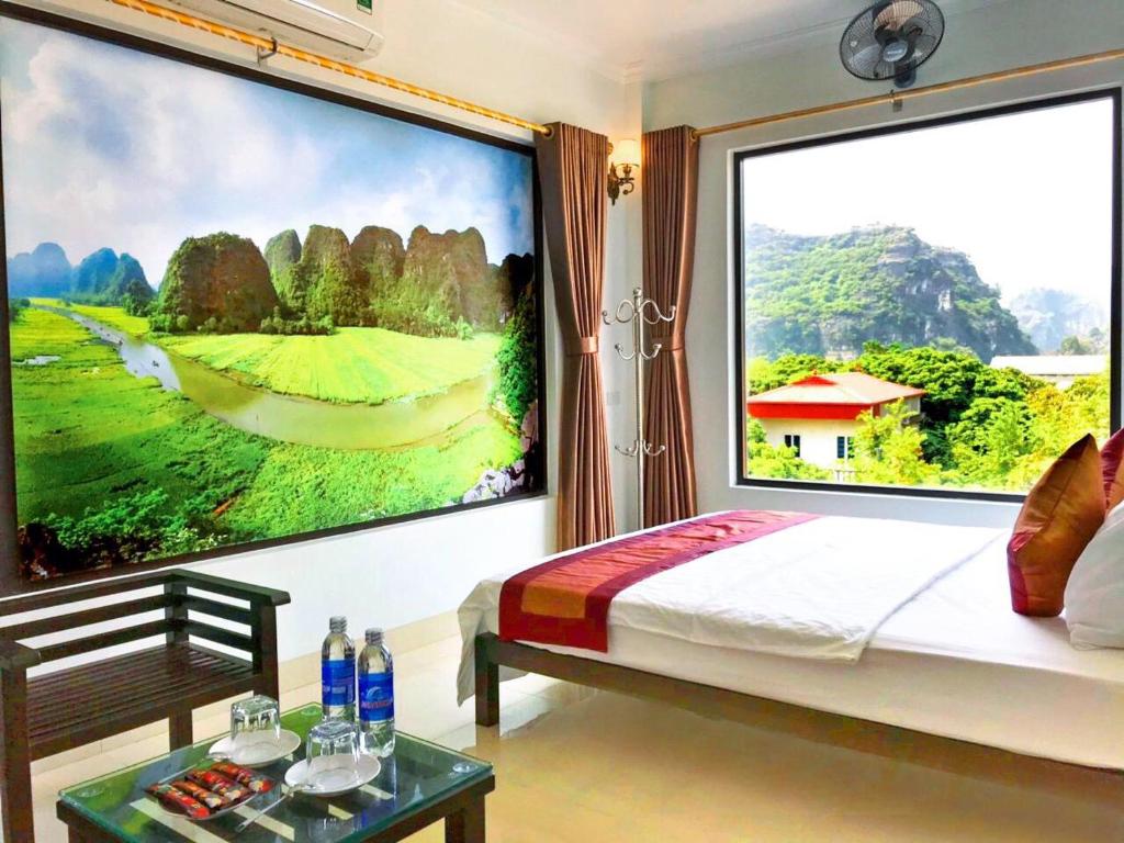 Двухместный (Номер с кроватью размера «king-size» и видом на горы) семейного отеля Trang An Mountain View Homestay, Ниньбинь