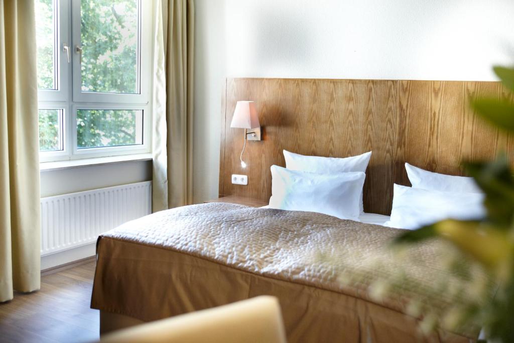 Двухместный (Стандартный двухместный номер с 2 отдельными кроватями) отеля Hotel Domicil Hamburg by Golden Tulip, Гамбург