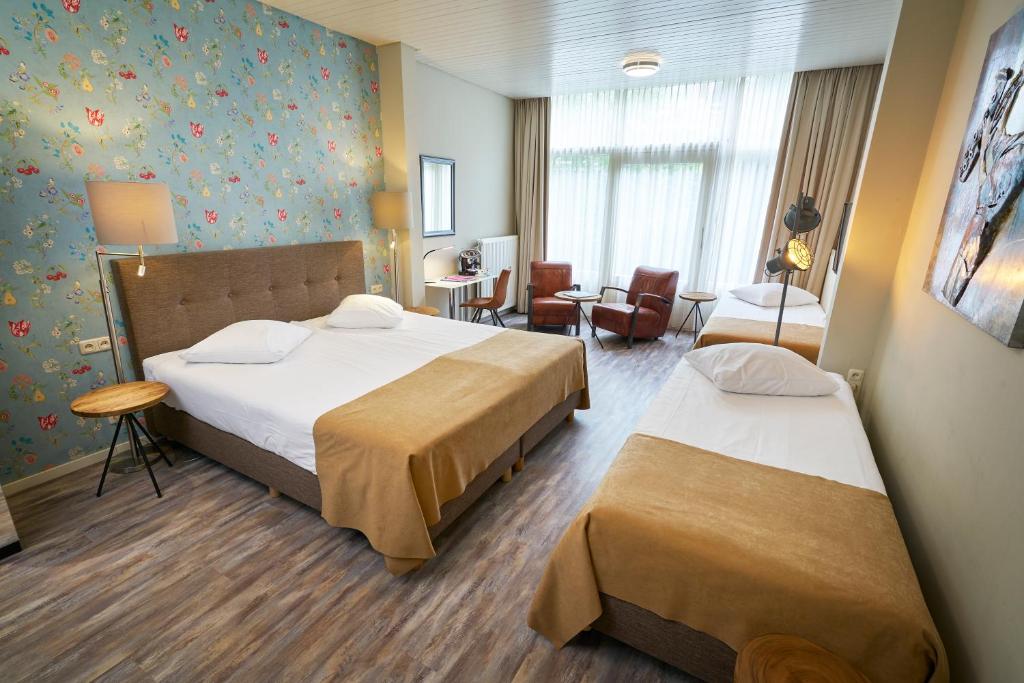 Четырехместный (Четырехместный номер) отеля Hotel Van Walsum, Роттердам