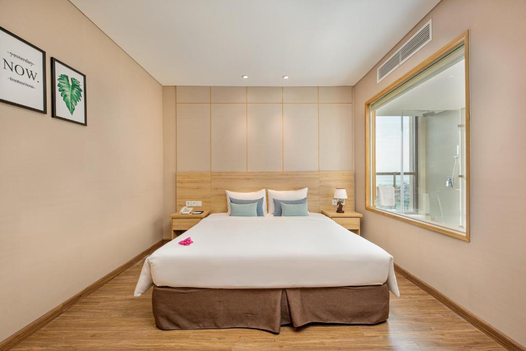 Двухместный (Улучшенный двухместный номер с 1 кроватью) отеля GIC Luxury Hotel and Spa, Дананг