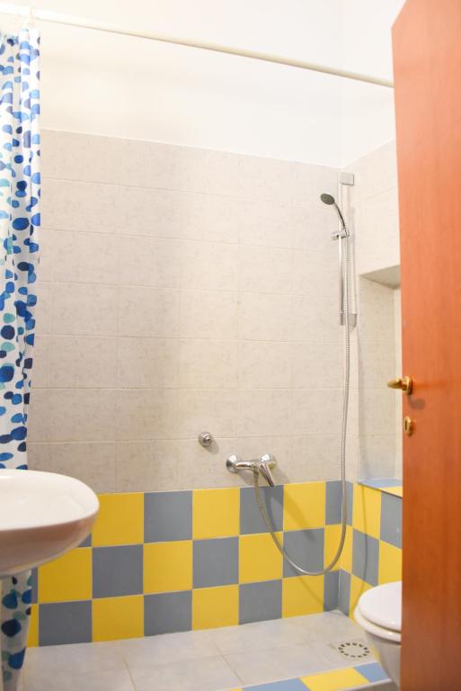 Трехместный (Трехместный номер с ванной комнатой) хостела New Hostel Florence, Флоренция
